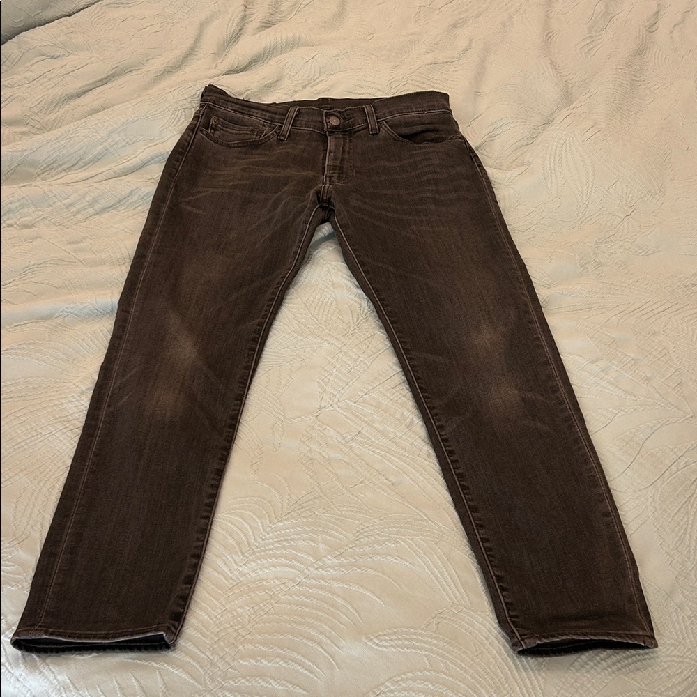 Levi's 511 Men's Slim Fit low rise Black Jeans. Size is 32W x 30L